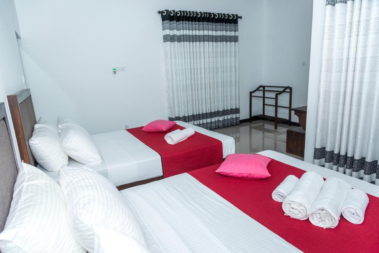 Sadee'S Place Dambulla Bagian luar foto